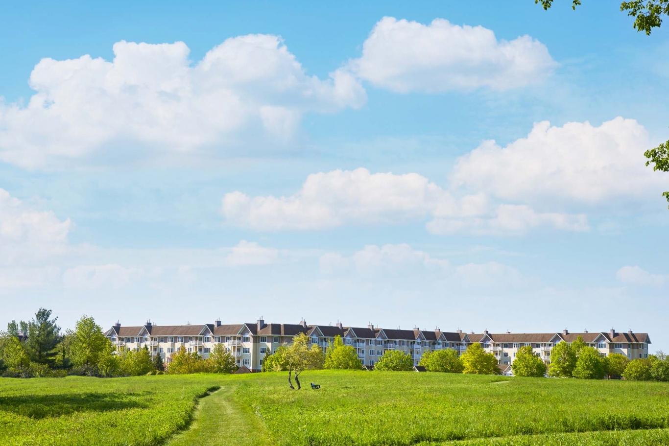 Meadow Ridge outdoor grounds