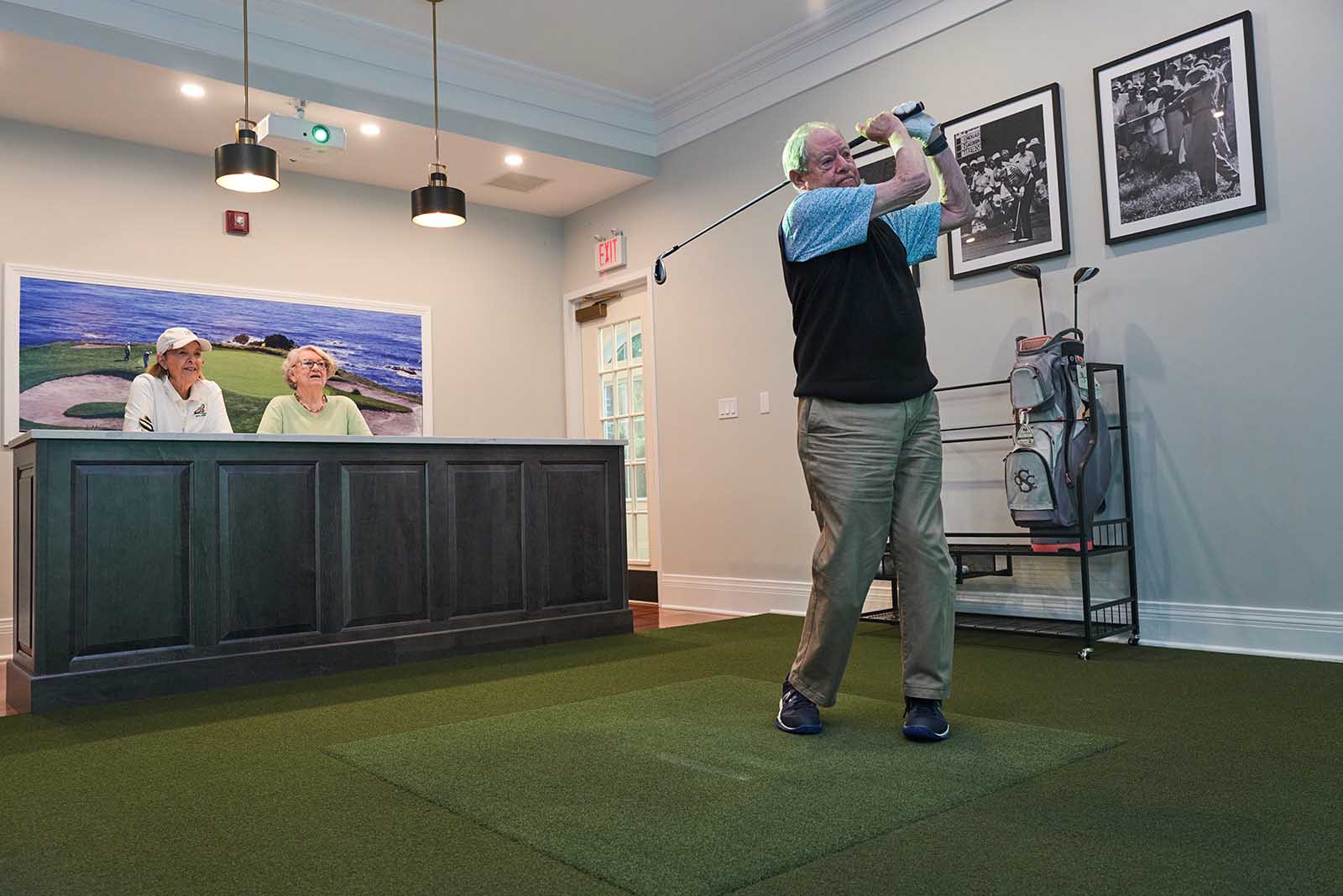 Meadow Ridge indoor golf range